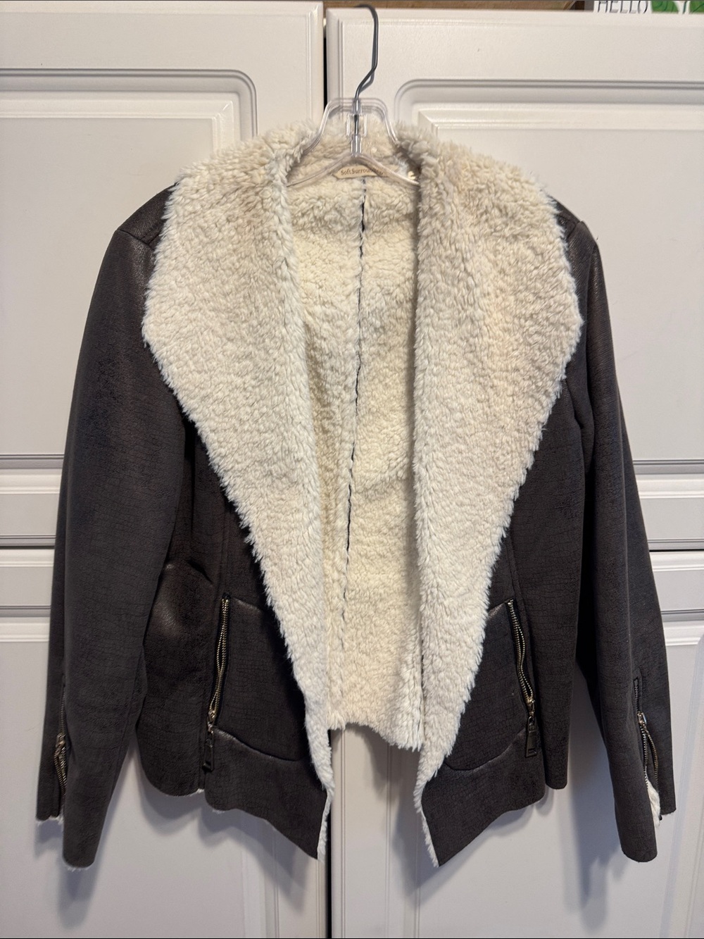 Soft Surroundings Cream Sherpa-Lined Jacket with Dark Gray Shell